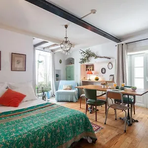 A Boemia Street Studio Apartment Lisbon